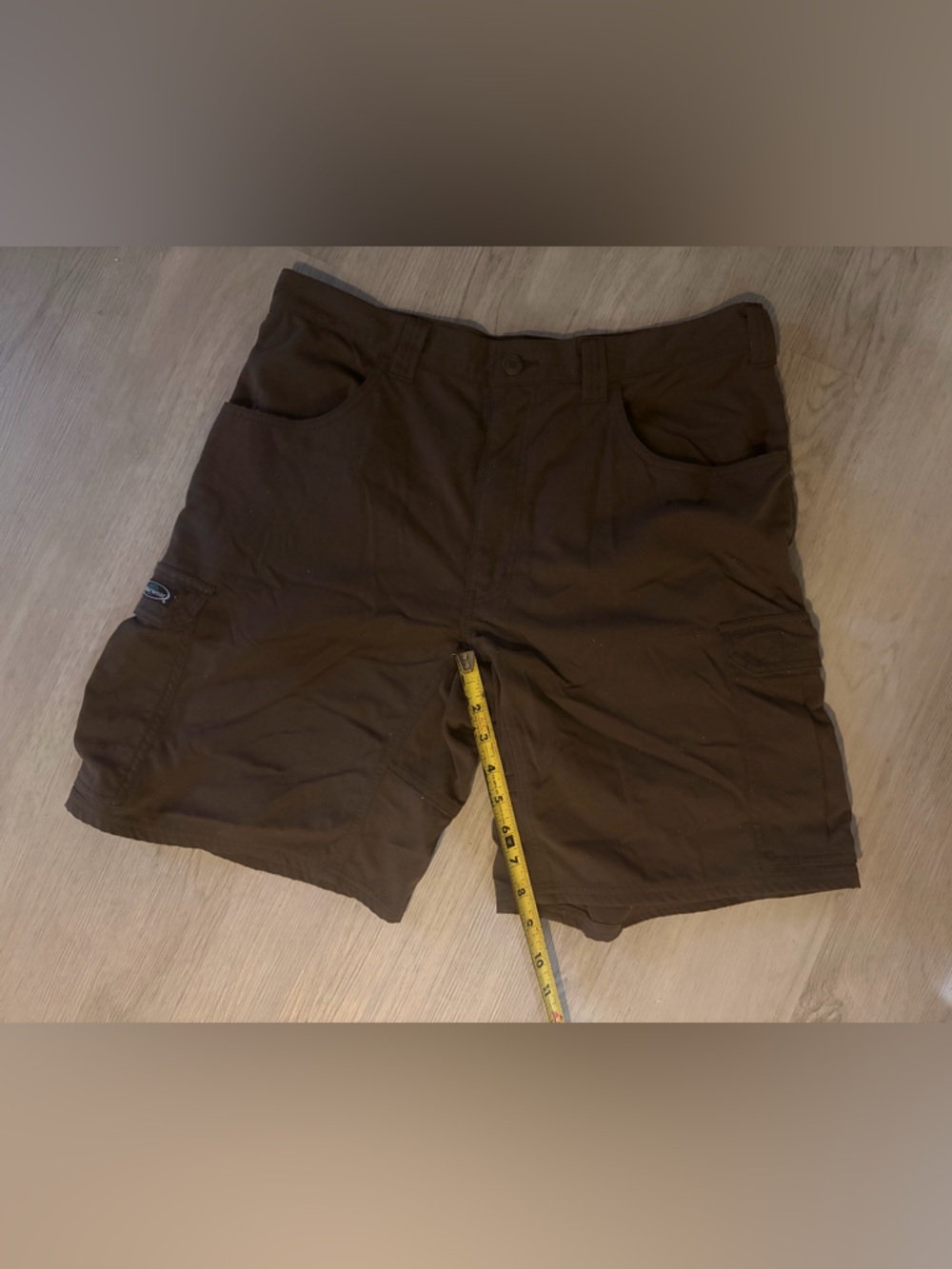 Men's Cargo Shorts in Dark Brown